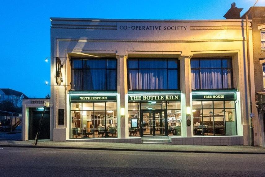 The Bottle Kiln Wetherspoon 호텔 하위치 외부 사진